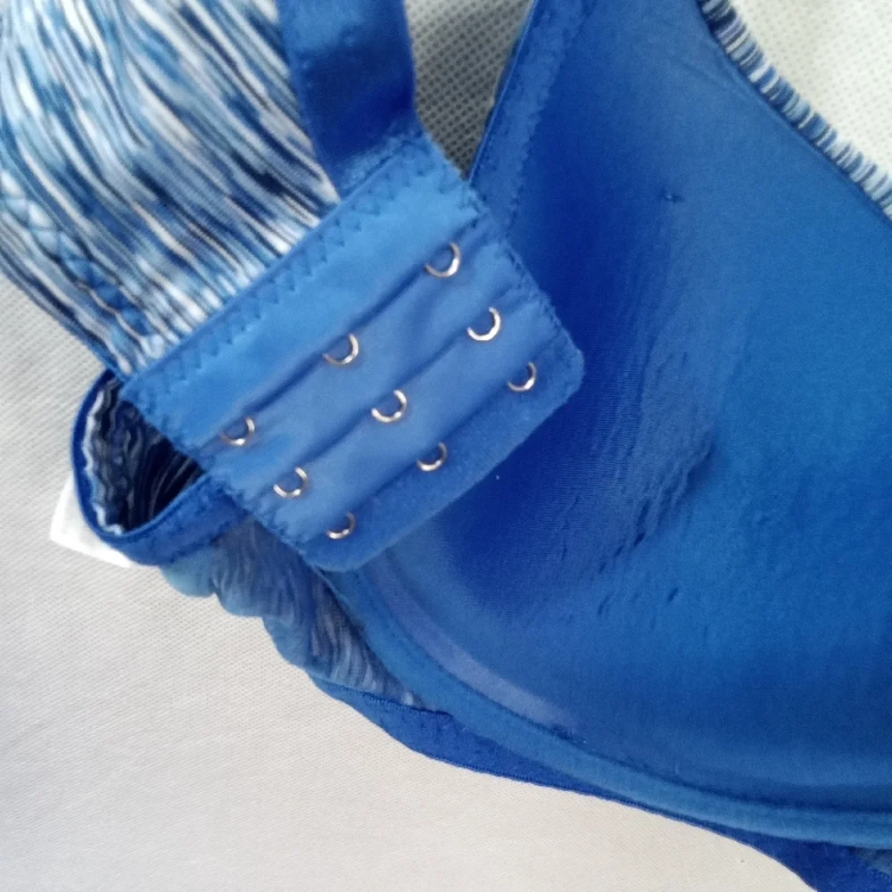Mottled Blue Full-Coverage Bra‎ with Decorative Detail